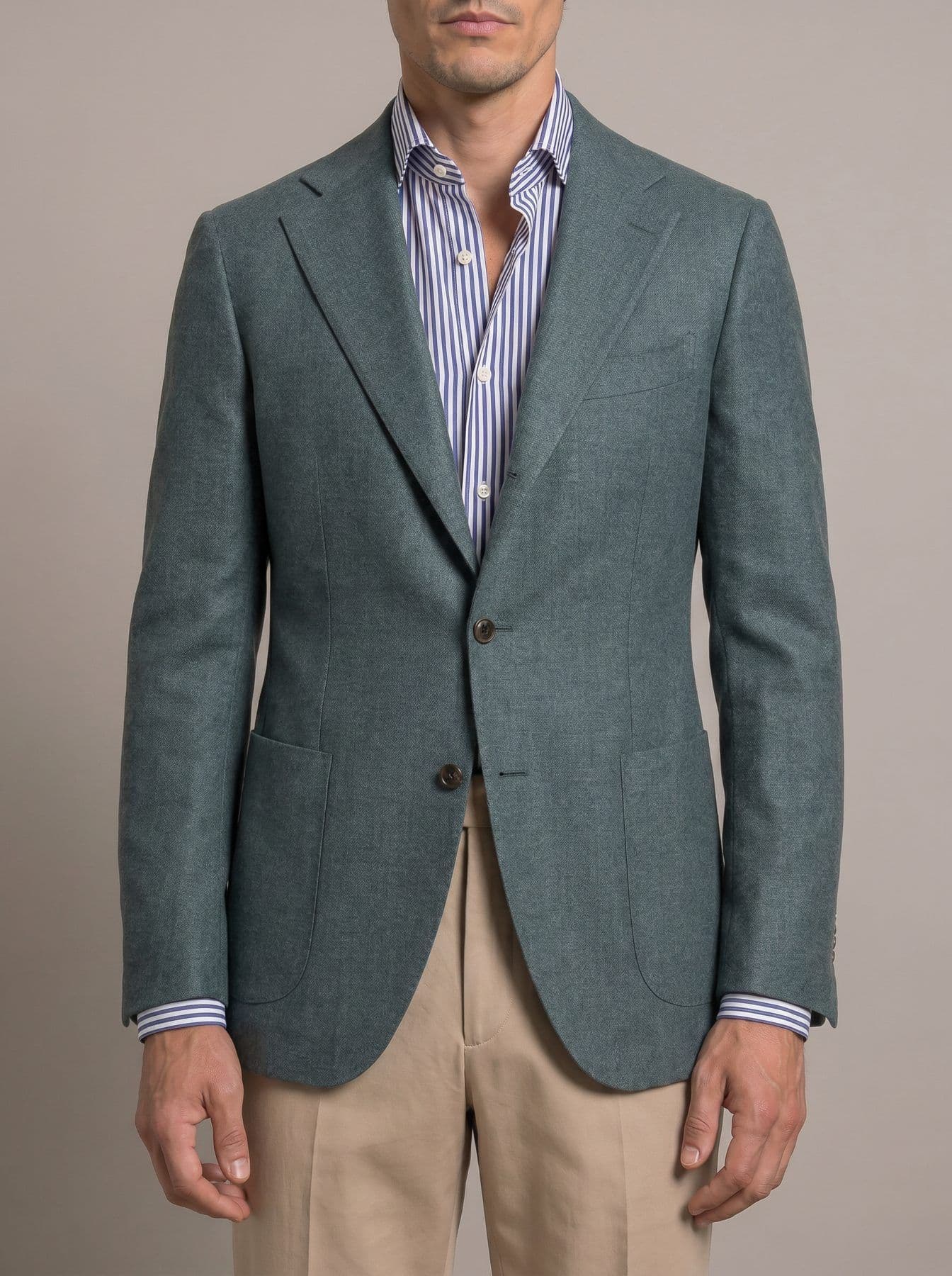 Stripete skjorte under blazer
