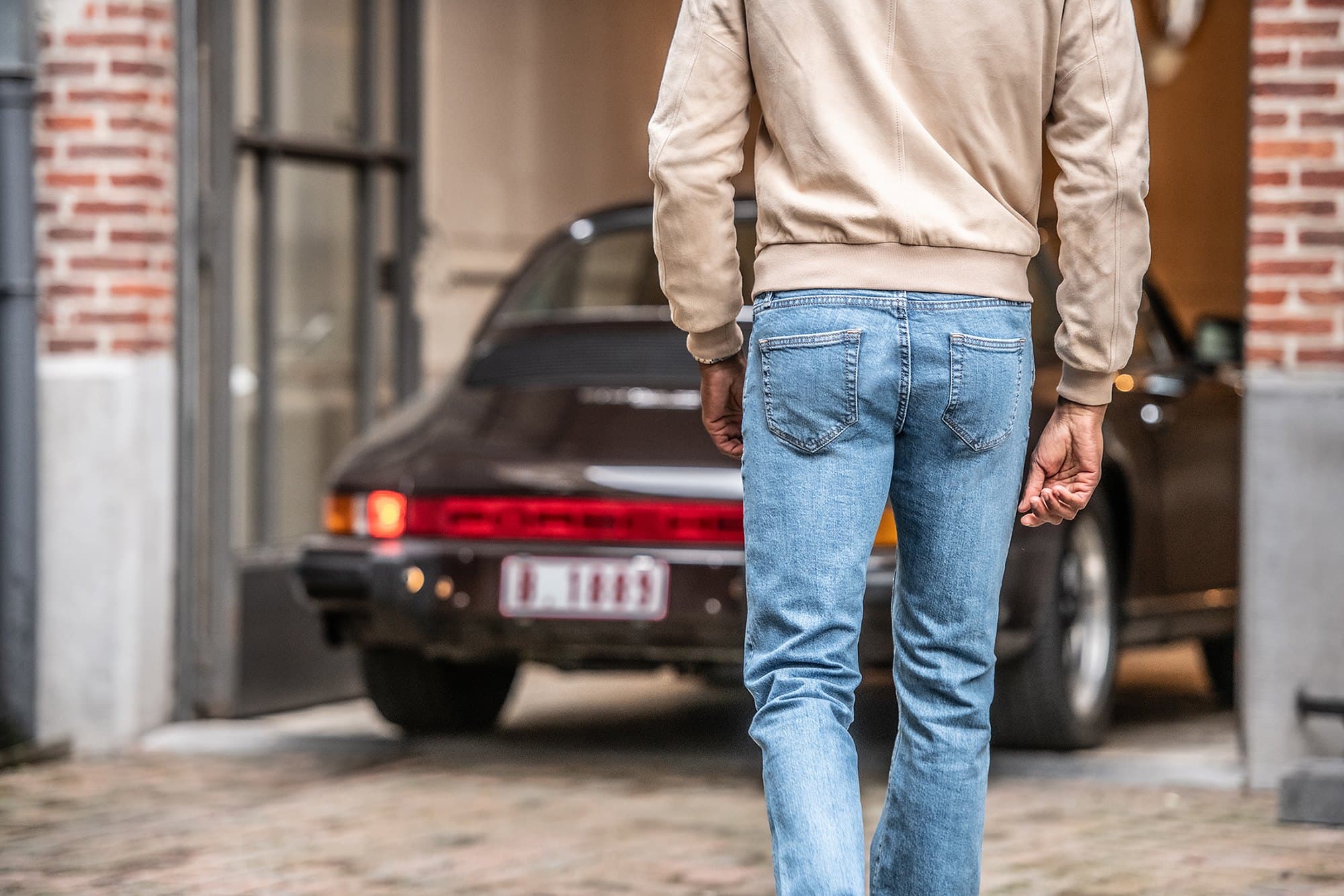 Jeans og skinnsko